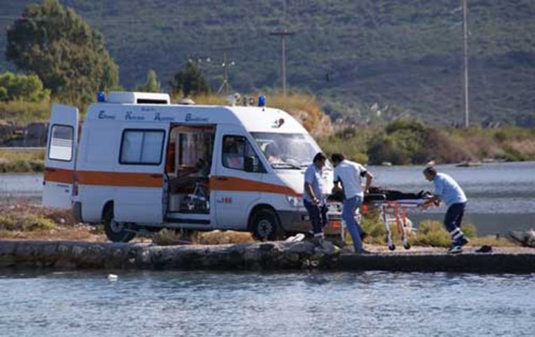 ekav paralia