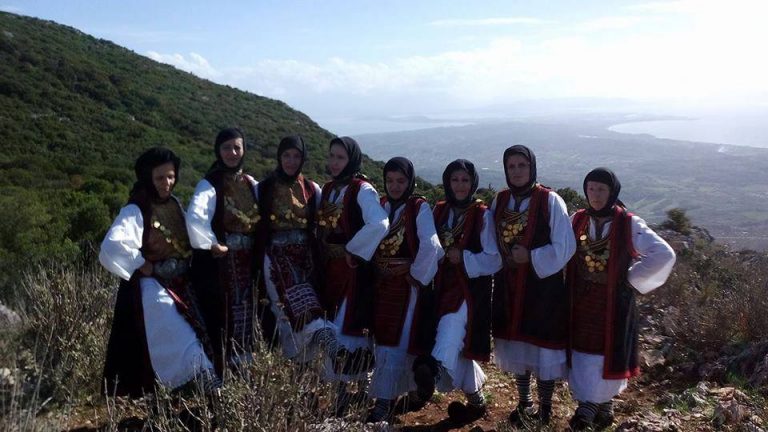 axoros zalogou