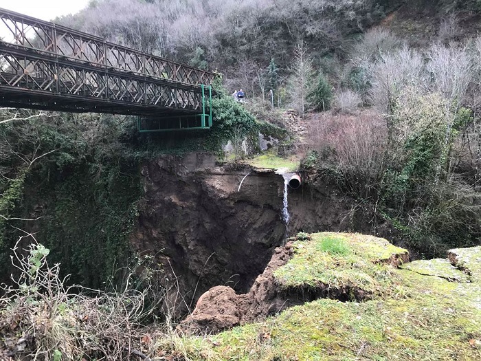 theogefiro katarreusi1