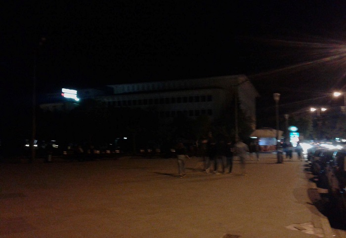 plateia skotos1