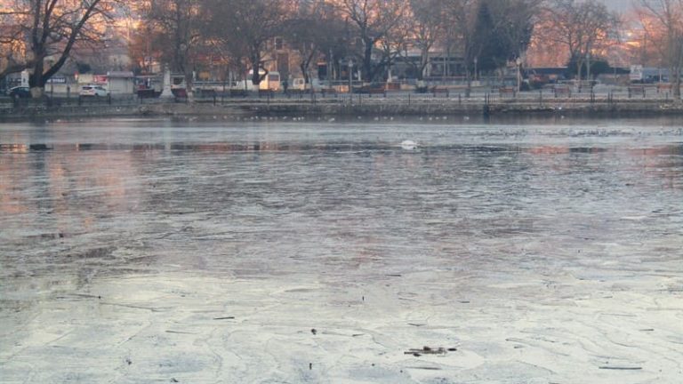 pagomeni limni ioannina1