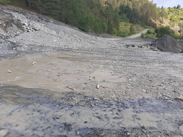 Κόνιτσα: Μπουρίνι «εξαφάνισε» τον δρόμο-ΦΩΤΟ 5 armata dromos1