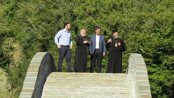 Στιγμιότυπα από την Πλάκα 1 plaka2