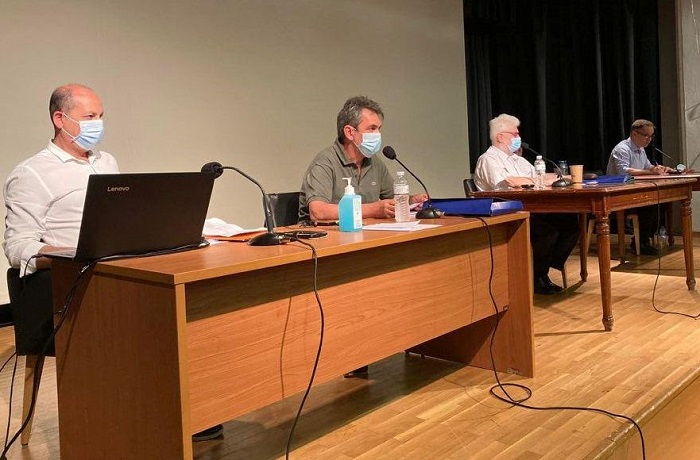 dimotiko sfageia maskes