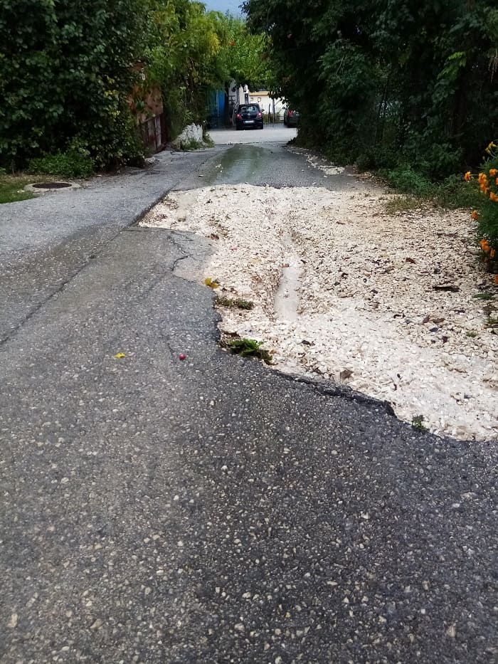 Ο δρόμος… χάθηκε μετά τη βροχή! 1 dromos anatoli