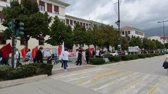 Δυνατό αντιφασιστικό μήνυμα και από τα Γιάννινα! 1 poreia
