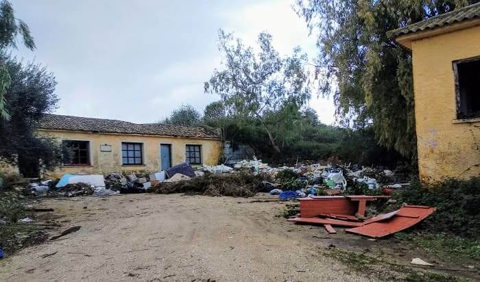 kastro skoupidotopos