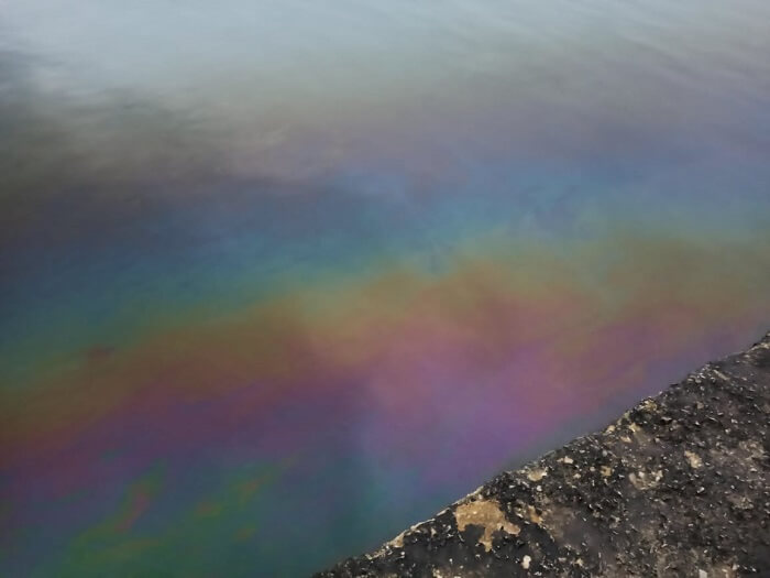 Εικόνα και μυρωδιά καυσίμου στην Παμβώτιδα.. 1 kimni k1