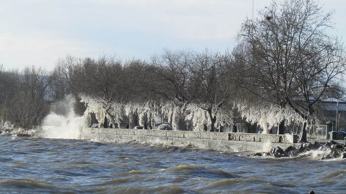 Παραλίμνιος από… κρύσταλλα! ΦΩΤΟ 4 pagomeni paralimnios6