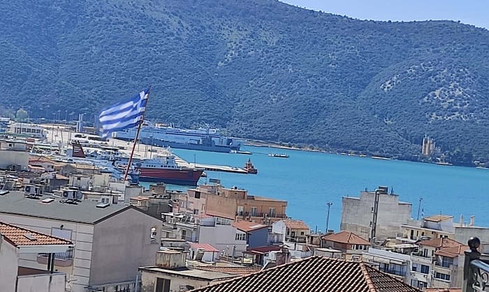 Στο Μιτσικέλι και στο λιμάνι οι μεγαλύτερες σημαίες! 1 simaia limani