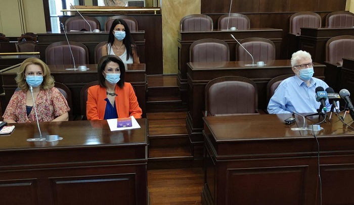 sinenteuksi gia ekdiloseis