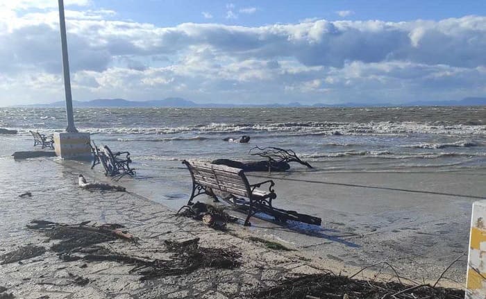 Κάτω από τα νερά της θάλασσας η Σαγιάδα 1 sagiada nera1
