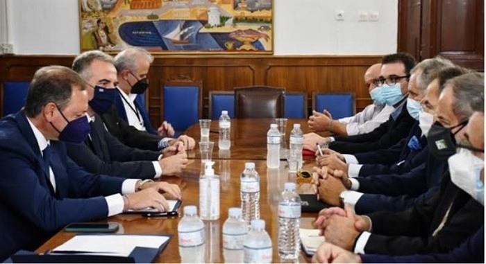 ypoyrgos diepaggelmatiki