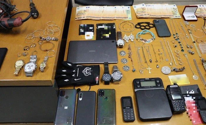 egklimatiki omada klopes