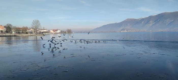 Παγωμένη Παμβώτιδα! ΦΩΤΟ 2 pagomeni limni2