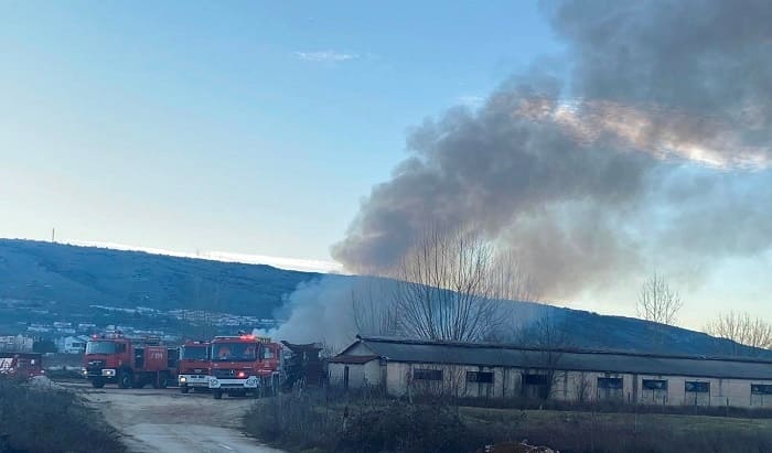 Ισχυρές δυνάμεις της Π.Υ. επιχείρησαν στο μηχανουργείο- ΦΩΤΟ 3 fotia1