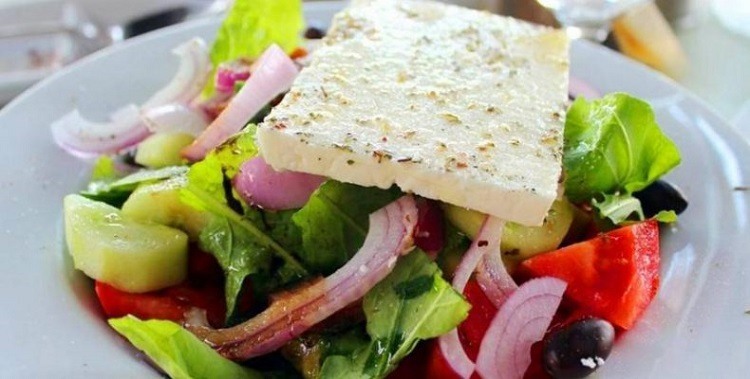 salata feta