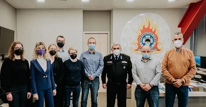 etelontes pirosvestes