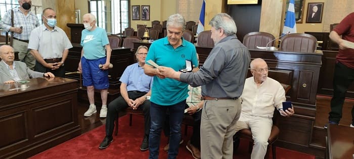 Ο Δήμος τίμησε μεγάλες δόξες του «Άγιαξ της Ηπείρου» 3 vraveusi2