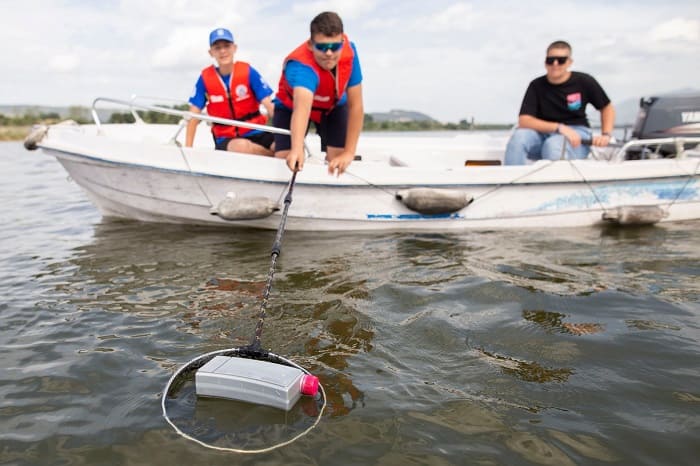 Μία μεγάλη δράση καθαρισμού στην παραλίμνιο 1 drasi katarismou1