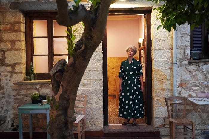 o ouranos katakokkinos