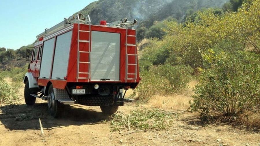 pirosvestiki fotia xorafia