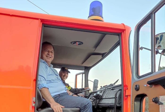 giogiakas pirosvestiki