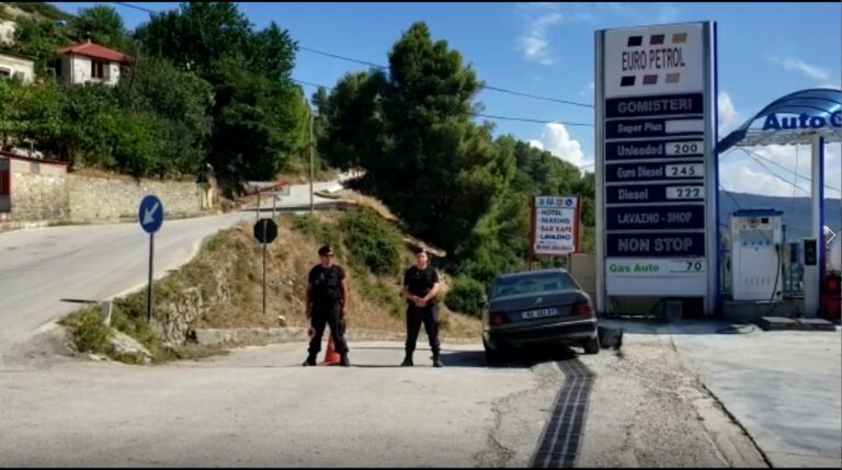 stratiotiko ergostasio alvania