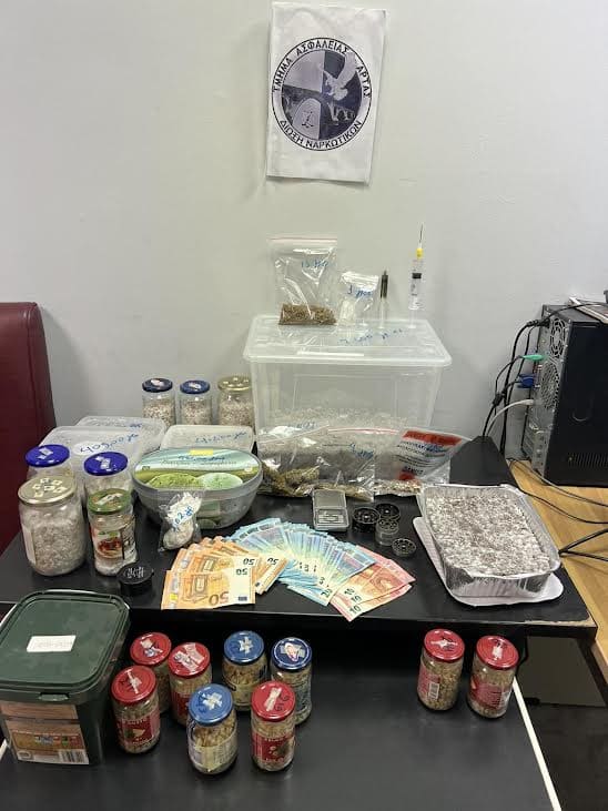 Φοιτητής συνελήφθη με παραισθησιογόνο μανιτάρι 1 manitaria narkotika1