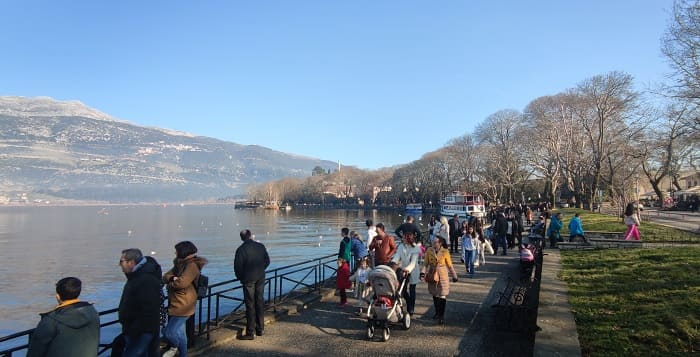 molos xristougenna