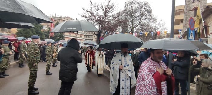 Ακυρώθηκε η λιτανεία λόγω βροχόπτωσης 1 akirosi litaneias1