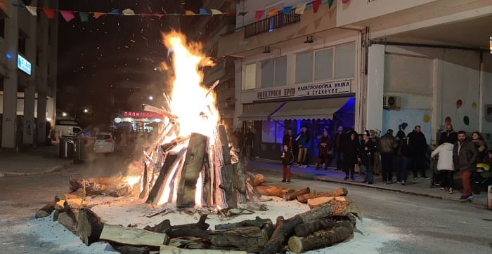 Μετά από τρία χρόνια… Τζαμάλες και γλέντι! 1 apokries tzamala1