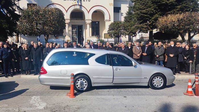 Τελευταίο αντίο στον Μωυσή Ελισάφ.. 1 elisaf kideia3