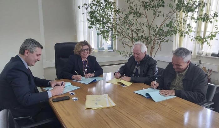 epidotisi eisitiriou arta