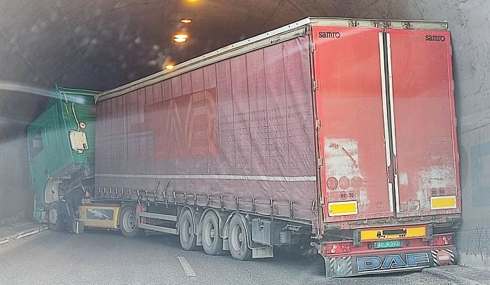 ntalika tounel aerodromio