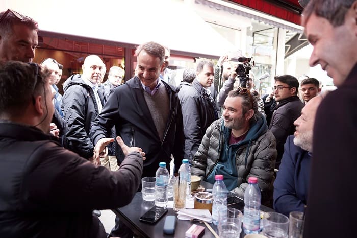 Βόλτες στους πεζοδρόμους.. 1 volta mitsotakis3