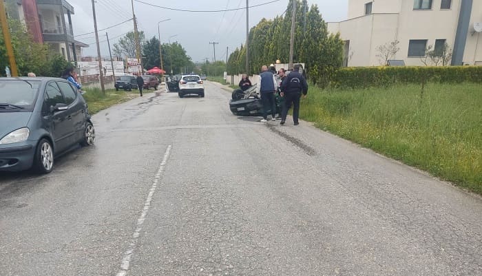 Δύο τραυματίες σε τροχαίο στην Πεδινή 1 troxaio pedini1