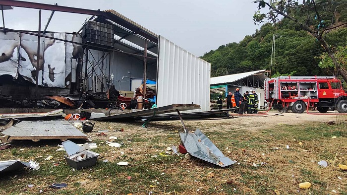 ptinotrofeio ekriksi