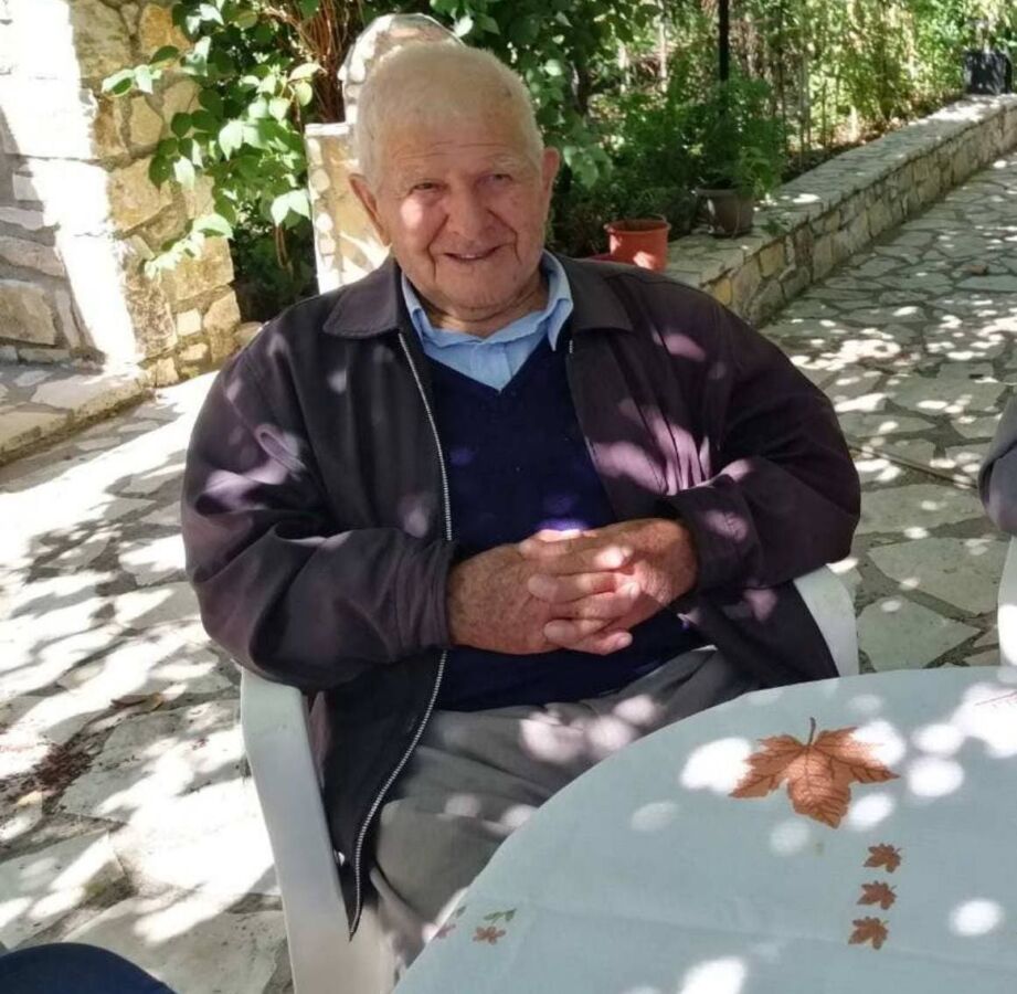 Στα 100 του, με λεβεντιά και περηφάνια, τιμά τους ήρωες! 2 gkogkos t2