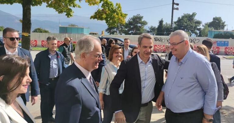 perifereia mitsotakisi