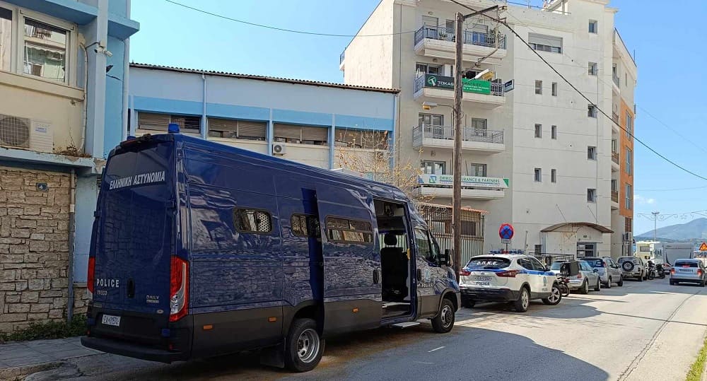 dikastiko igoumenitsa astinomikoi