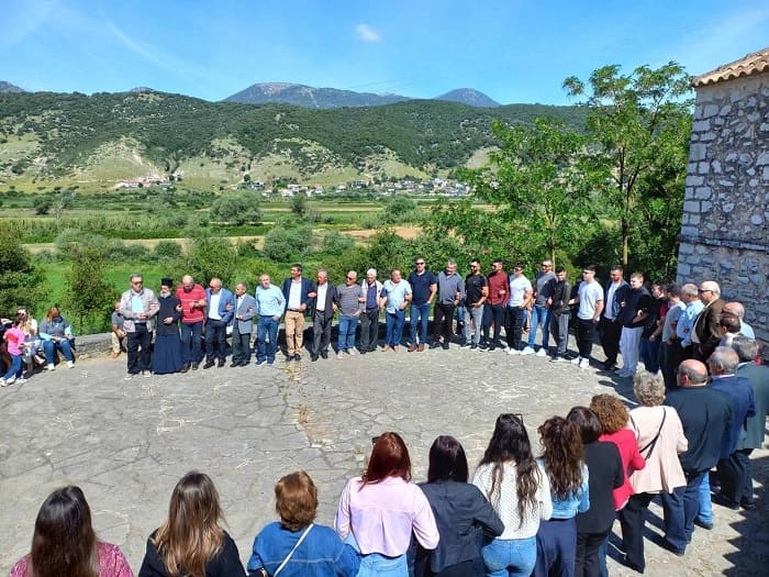 Ο «καγκελάρης» ξεσήκωσε τα χωριά του Ξηροβουνίου 1 kagkelaris gimnotopos1