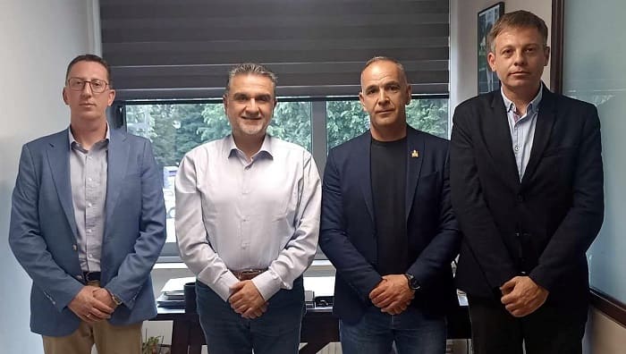 stratiotikoi tsimaris