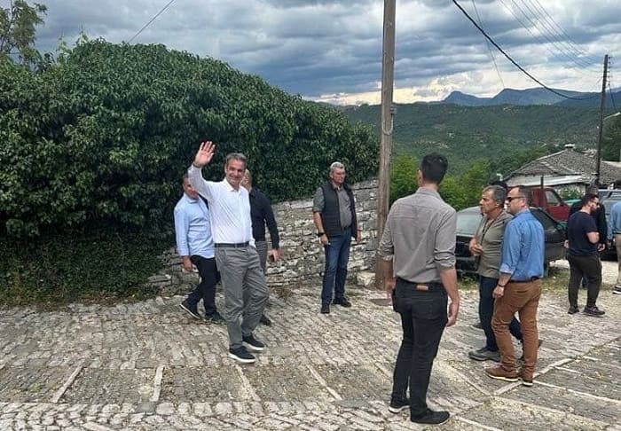 Η καταιγίδα ματαίωσε την εκδήλωση για την ένταξη του Ζαγορίου στην Unesco!! 1 vitsa mitsotakis