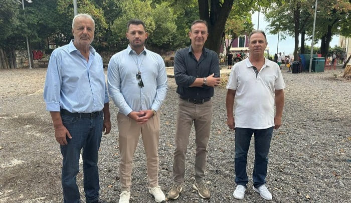 dimarxos antidimarxoi
