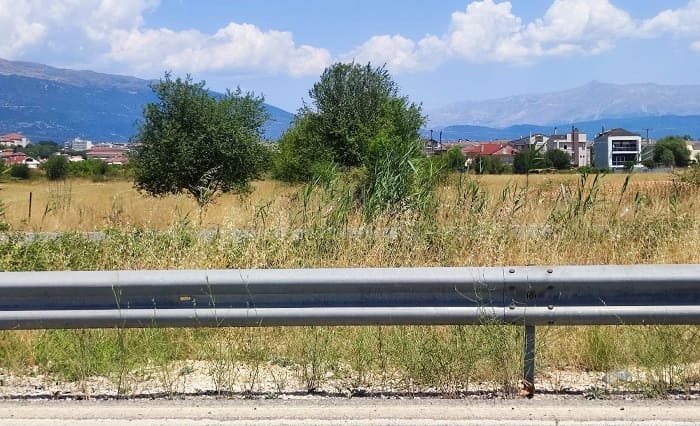 Περιφερειακή: Τέσσερις φωτιές σε λίγες μέρες και άκοπα χορτάρια στις δύο πλευρές του δρόμου… 3 perifereiaki1