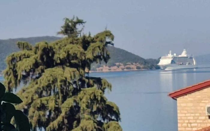 krouaz limani