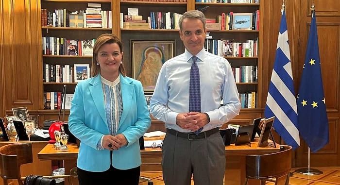 kefala mitsotakis
