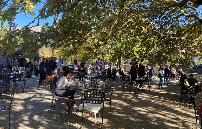 Εκδηλώσεις, γιορτές τσίπουρου κι ένα τριήμερο με πλήθος επισκεπτών! 1 touristiko oreina1