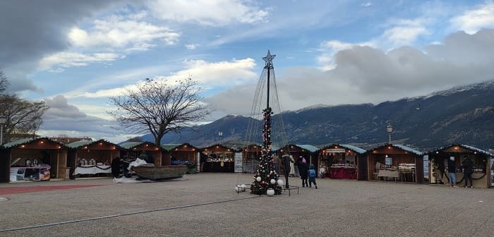 xristougenniatiki agora